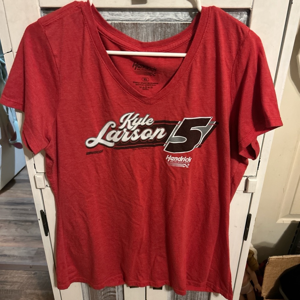 Women's Red Short Sleeve Tee
